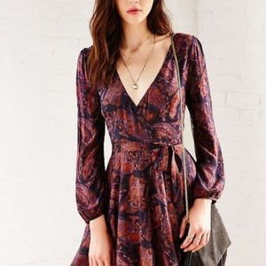URBAN OUTFITTERS ECOTE RUBY PAISLEY DRESS